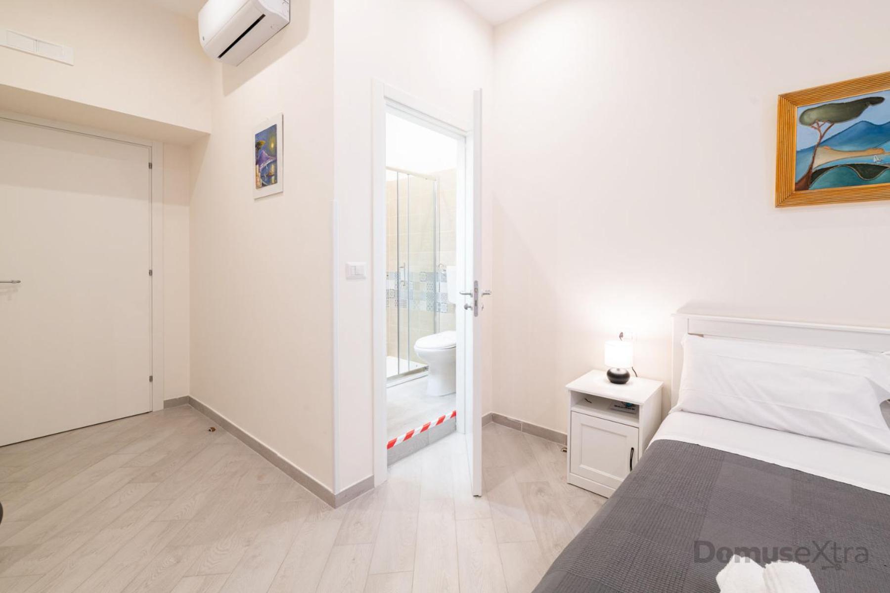 Dimora Sergente Maggiore By Domusextra Appartement Naples